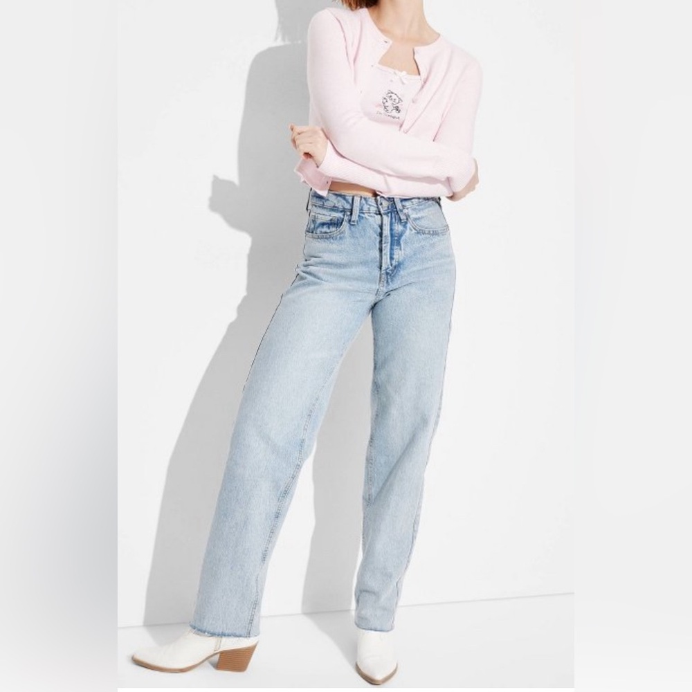 Women's Wild Fable High-Rise Straight Jeans Light Wash 6